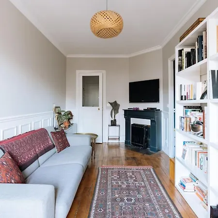 Lejlighed Charming 1bd W Intimate Patio Jaures !