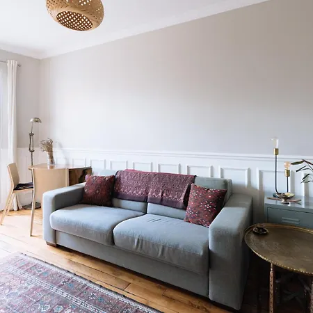 Apartmán Charming 1bd W Intimate Patio Jaures ! *